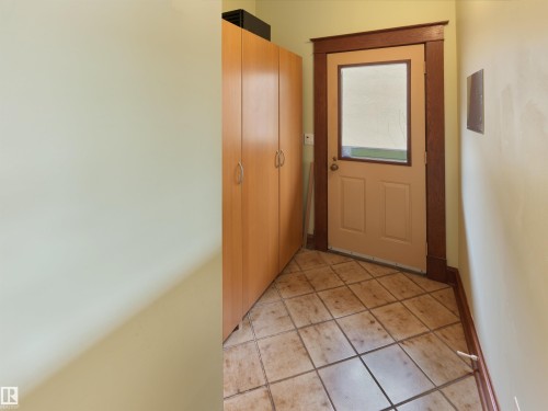 9739 86 Avenue, Edmonton, AB - Indoor Photo Showing Other Room