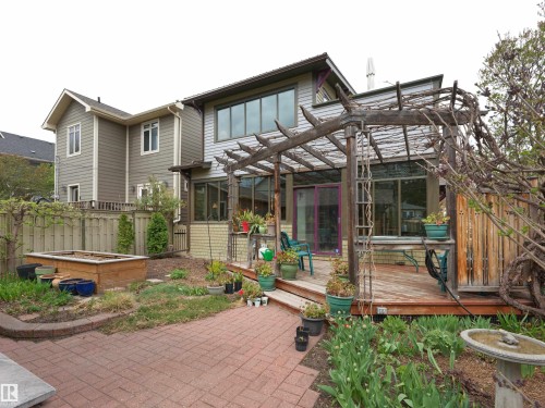 9739 86 Avenue, Edmonton, AB - Outdoor