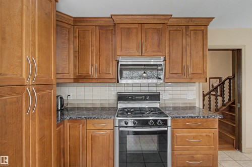 11617 26 Avenue, Edmonton, AB - Indoor Photo Showing Kitchen