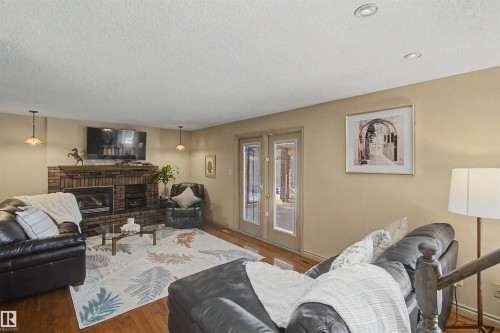 11617 26 Avenue, Edmonton, AB - Indoor Photo Showing Living Room With Fireplace