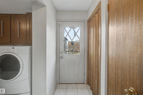 11617 26 Avenue, Edmonton, AB - Indoor Photo Showing Laundry Room