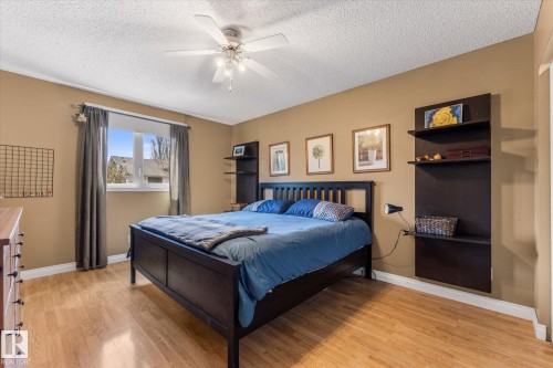 4627 10A Avenue, Edmonton, AB - Indoor Photo Showing Bedroom