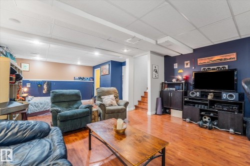 4627 10A Avenue, Edmonton, AB - Indoor