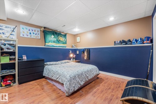 4627 10A Avenue, Edmonton, AB - Indoor Photo Showing Bedroom