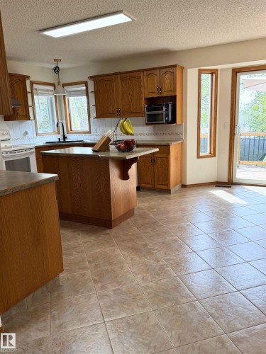 5006 59 Street, Beaumont, AB - Indoor Photo Showing Kitchen