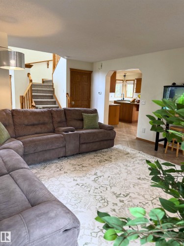 5006 59 Street, Beaumont, AB - Indoor Photo Showing Living Room