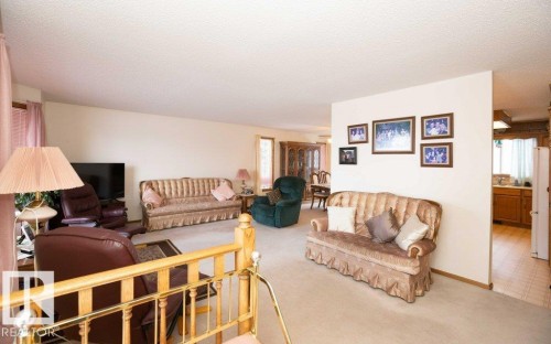 11003 104 Street, Westlock, AB - Indoor Photo Showing Living Room