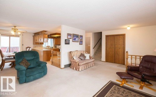 11003 104 Street, Westlock, AB - Indoor Photo Showing Living Room