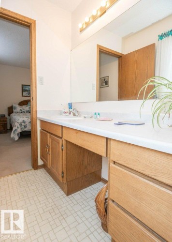 11003 104 Street, Westlock, AB - Indoor Photo Showing Bathroom