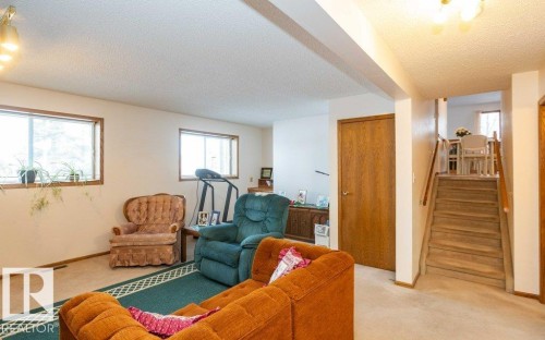 11003 104 Street, Westlock, AB - Indoor