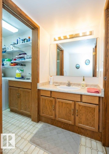 11003 104 Street, Westlock, AB - Indoor Photo Showing Bathroom