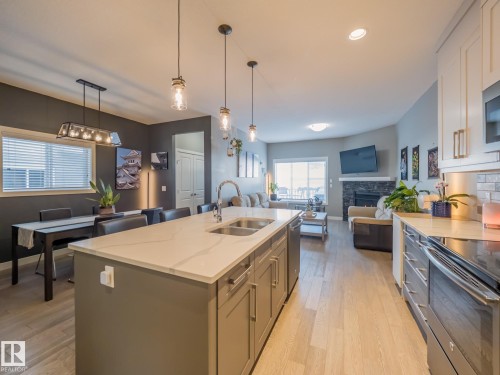 12137 103 Street, Edmonton, AB - Indoor Photo Showing Kitchen With Double Sink With Upgraded Kitchen