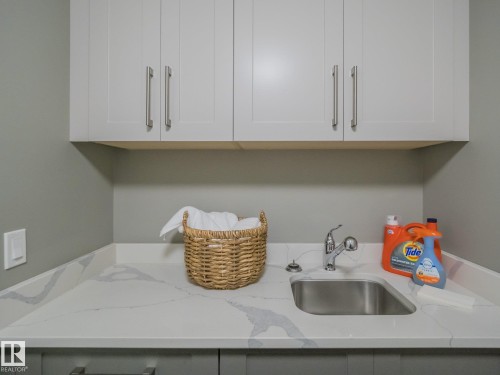 12137 103 Street, Edmonton, AB - Indoor Photo Showing Kitchen