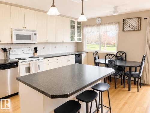 5911A 41 Avenue, Camrose, AB - Indoor Photo Showing Kitchen