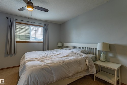 93 16823 84 Street, Edmonton, AB - Indoor Photo Showing Bedroom