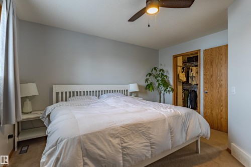 93 16823 84 Street, Edmonton, AB - Indoor Photo Showing Bedroom