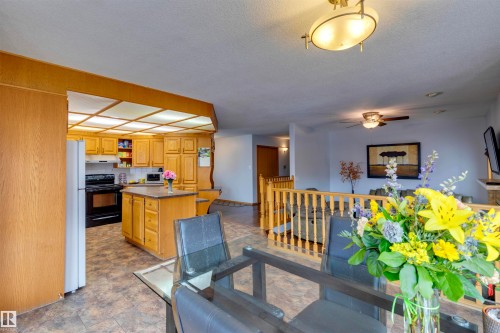 15411 67A Street, Edmonton, AB - Indoor