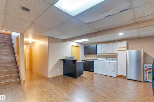 15411 67A Street, Edmonton, AB - Indoor