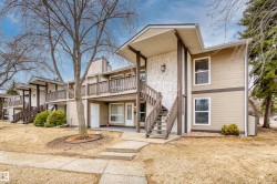 1116 SADDLEBACK Road  Edmonton, AB T6J 4Z4