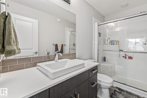 856 Ebbers Crescent, Edmonton, AB - Indoor Photo Showing Bathroom
