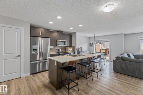 856 Ebbers Crescent, Edmonton, AB - Indoor Photo Showing Kitchen