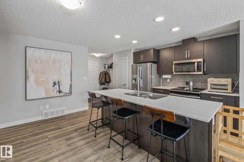 856 Ebbers Crescent, Edmonton, AB - Indoor Photo Showing Kitchen With Double Sink With Upgraded Kitchen