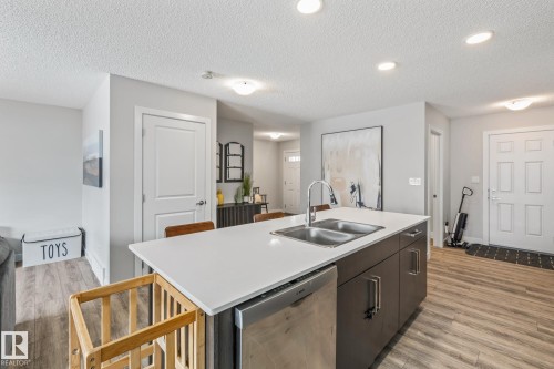 856 Ebbers Crescent, Edmonton, AB - Indoor Photo Showing Kitchen With Double Sink