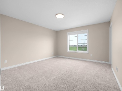 15926 10 Avenue Sw, Edmonton, AB - Indoor Photo Showing Other Room