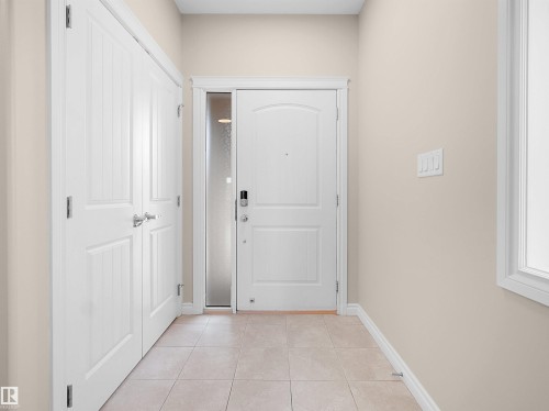 15926 10 Avenue Sw, Edmonton, AB - Indoor Photo Showing Other Room