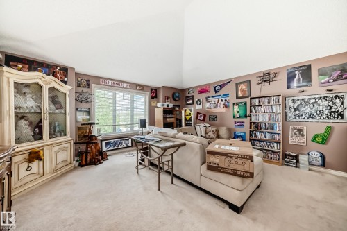 Spacious interior with vaulted ceilings and neutral carpeting - 5107 200 Street, Edmonton, AB - Indoor