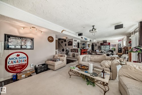 5107 200 Street, Edmonton, AB - Indoor