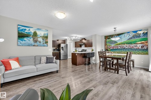 4371 Annett Common, Edmonton, AB - Indoor