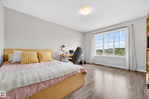 4371 Annett Common, Edmonton, AB - Indoor Photo Showing Bedroom