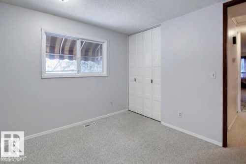 10688 Beaumaris Road, Edmonton, AB - Indoor Photo Showing Other Room
