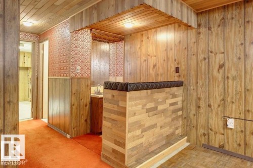 10688 Beaumaris Road, Edmonton, AB - Indoor Photo Showing Other Room