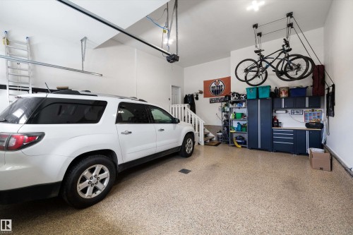 166 Edgewater Circle, Leduc, AB - Indoor Photo Showing Garage