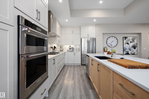 166 Edgewater Circle, Leduc, AB - Indoor Photo Showing Kitchen With Upgraded Kitchen