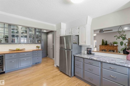 58 Patterson Cr, St. Albert, AB - Indoor Photo Showing Kitchen