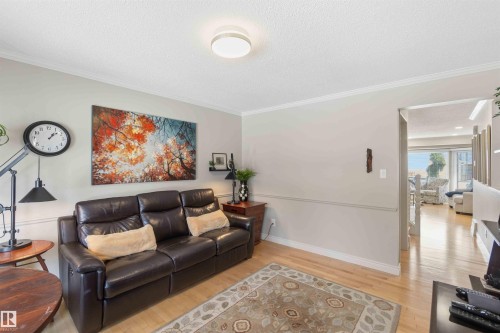 58 Patterson Cr, St. Albert, AB - Indoor Photo Showing Living Room