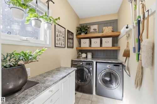 58 Patterson Cr, St. Albert, AB - Indoor Photo Showing Laundry Room