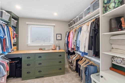 58 Patterson Cr, St. Albert, AB - Indoor With Storage