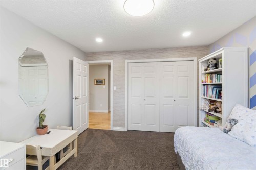 58 Patterson Cr, St. Albert, AB - Indoor Photo Showing Bedroom