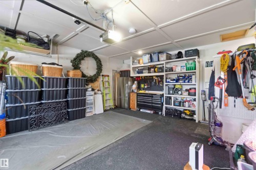 58 Patterson Cr, St. Albert, AB - Indoor Photo Showing Garage