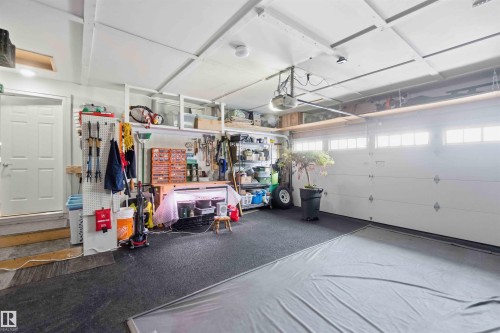 58 Patterson Cr, St. Albert, AB - Indoor Photo Showing Garage