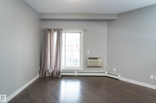 414 2207 44 Avenue, Edmonton, AB - Indoor Photo Showing Other Room