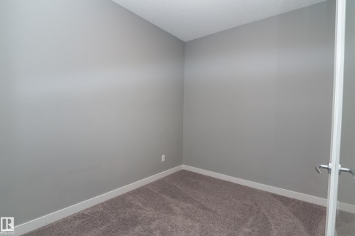 414 2207 44 Avenue, Edmonton, AB - Indoor Photo Showing Other Room