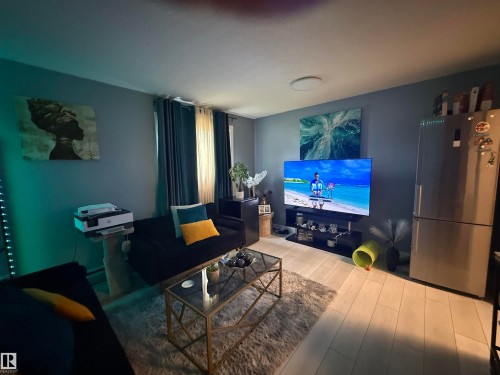 102 12409 82 Street, Edmonton, AB - Indoor Photo Showing Other Room