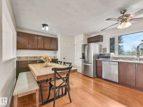 168 Humberstone Road, Edmonton, AB - Indoor