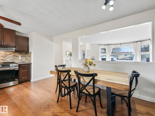 168 Humberstone Road, Edmonton, AB - Indoor