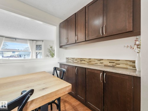 168 Humberstone Road, Edmonton, AB - Indoor